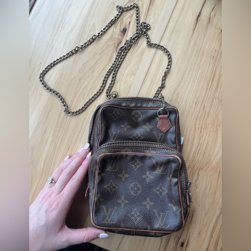 Authentic Vintage Louis Vuitton Amazon Monogram Crossbody Bag